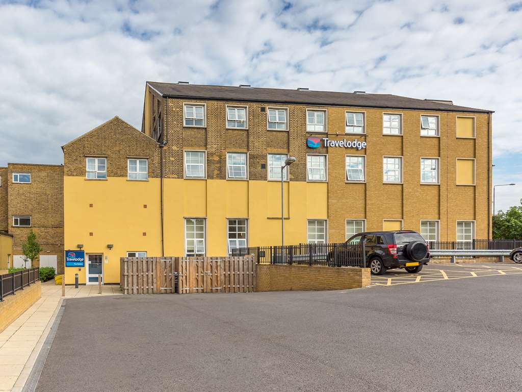Travelodge London Woolwich Экстерьер фото